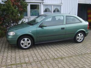 Opel Astra Edition 3-T�rig