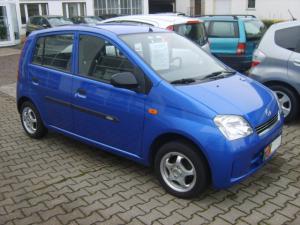 Daihatsu Cuore 5-T�rig mit Winterr�dern